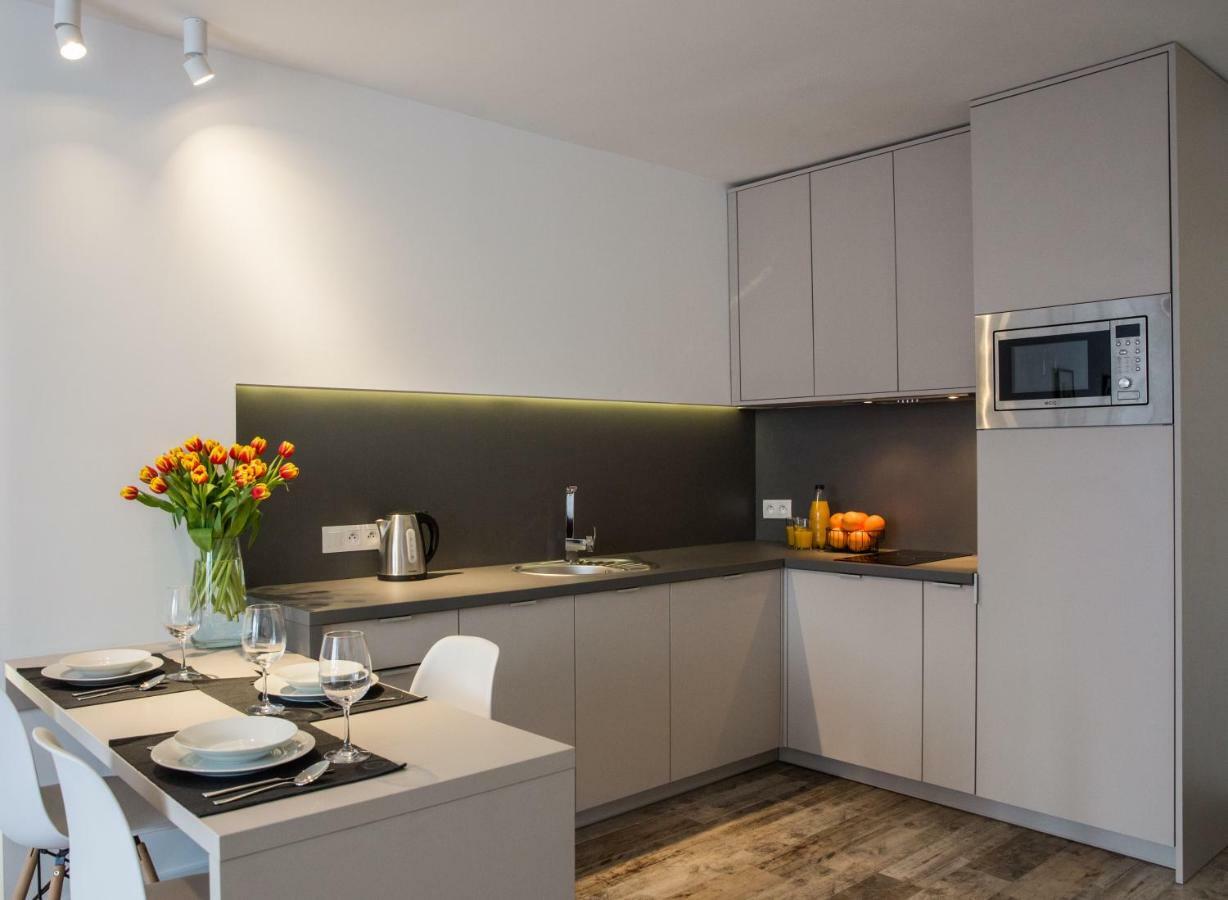 City Center Zelazna, Next To Warsaw'S Business District & Fabryka Norblina, By Warsawskyline Apartments Varsóvia Exterior foto